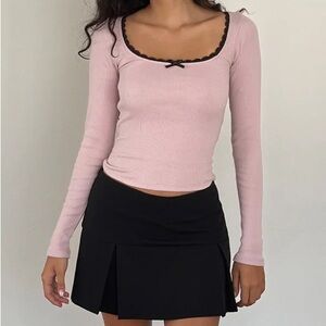 🌷Motel Bovita Pink and Black Lace Top with Bow